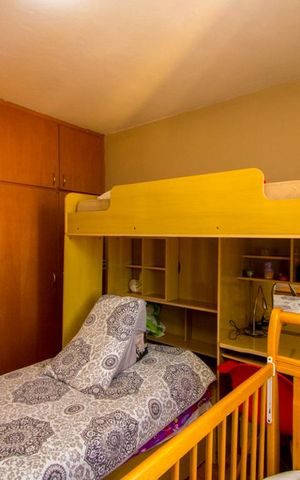 Casa à venda com 180m², 3 quartos e 2 vagas Casa à venda com 180m², 3 quartos e 2 vagasQuarto 3