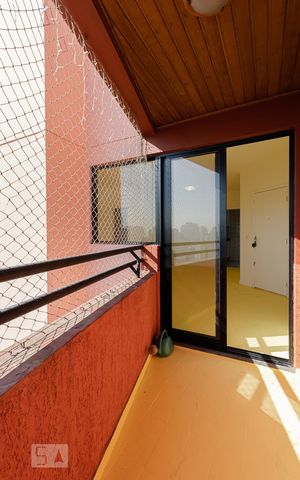 Apartamento à venda com 70m², 2 quartos e 1 vaga Apartamento à venda com 70m², 2 quartos e 1 vagaSacada