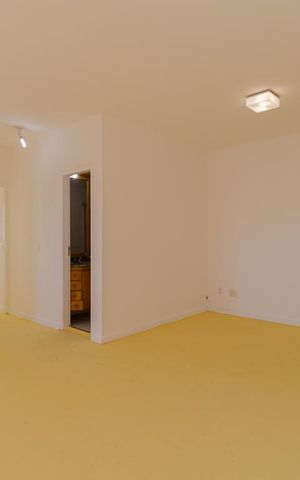 Apartamento à venda com 70m², 2 quartos e 1 vaga Apartamento à venda com 70m², 2 quartos e 1 vagaSala