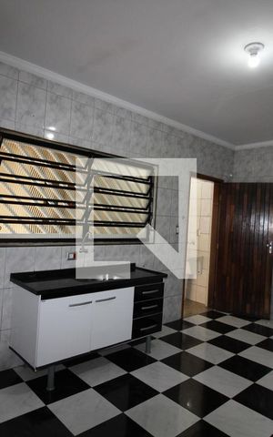 Casa à venda com 162m², 3 quartos e 2 vagasCozinha 