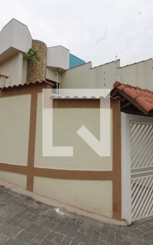 Casa à venda com 162m², 3 quartos e 2 vagasFachada