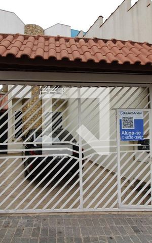 Casa à venda com 162m², 3 quartos e 2 vagasFachada