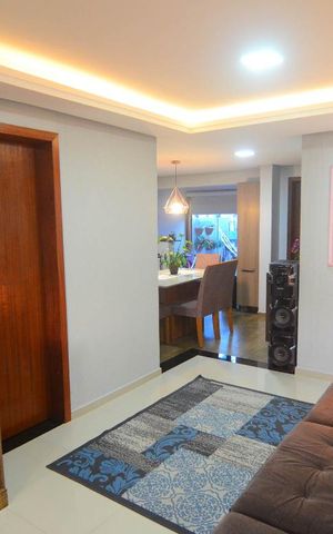 Casa de condomínio à venda com 605m², 2 quartos e 2 vagasSala