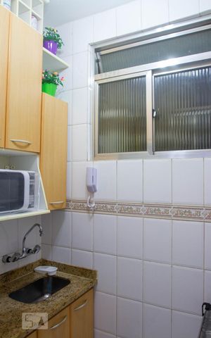 Apartamento à venda com 60m², 2 quartos e sem vaga Apartamento à venda com 60m², 2 quartos e sem vagaCozinha