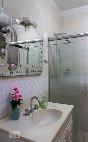 Apartamento à venda com 60m², 2 quartos e sem vaga Apartamento à venda com 60m², 2 quartos e sem vagaBanheiro