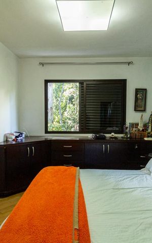 Apartamento à venda com 250m², 3 quartos e 3 vagas Apartamento à venda com 250m², 3 quartos e 3 vagasSuíte 1