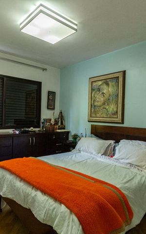 Apartamento à venda com 250m², 3 quartos e 3 vagas Apartamento à venda com 250m², 3 quartos e 3 vagasSuíte 1