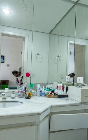 Apartamento à venda com 250m², 3 quartos e 3 vagas Apartamento à venda com 250m², 3 quartos e 3 vagasBanheiro da Suíte 2