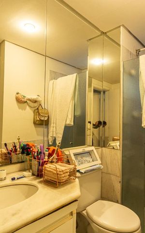 Apartamento à venda com 250m², 3 quartos e 3 vagas Apartamento à venda com 250m², 3 quartos e 3 vagasBanheiro da Suíte 3