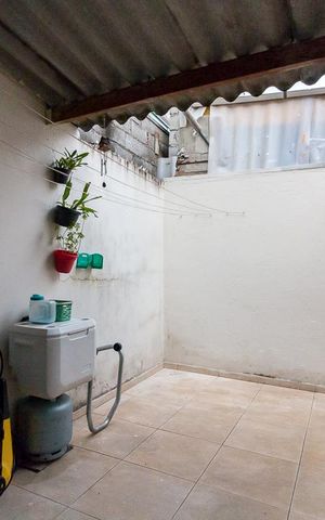 Casa para alugar com 125m², 2 quartos e 2 vagasÁrea de serviço