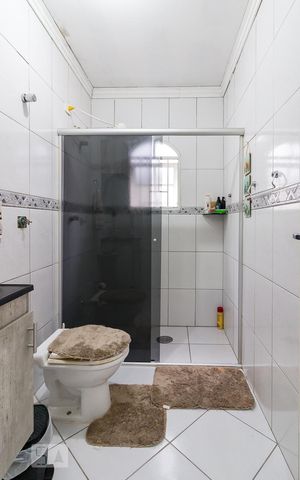 Casa para alugar com 125m², 2 quartos e 2 vagasBanheiro social