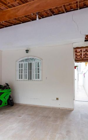 Casa para alugar com 125m², 2 quartos e 2 vagasFachada da casa