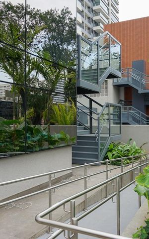 Apartamento à venda com 70m², 2 quartos e 1 vaga Apartamento à venda com 70m², 2 quartos e 1 vagaFachada