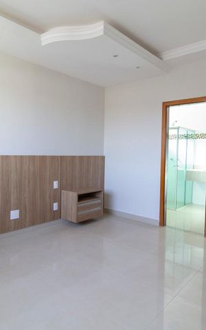 Casa para alugar com 470m², 4 quartos e 4 vagas Casa para alugar com 470m², 4 quartos e 4 vagasSuíte 3