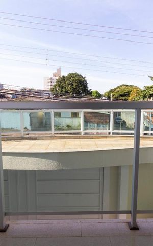 Casa para alugar com 470m², 4 quartos e 4 vagas Casa para alugar com 470m², 4 quartos e 4 vagasSuíte 1