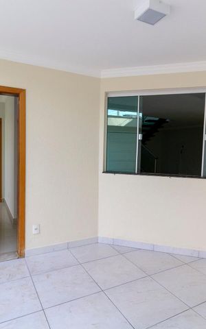 Casa para alugar com 470m², 4 quartos e 4 vagas Casa para alugar com 470m², 4 quartos e 4 vagasGaragem