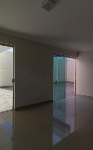 Casa para alugar com 470m², 4 quartos e 4 vagas Casa para alugar com 470m², 4 quartos e 4 vagasSala 2
