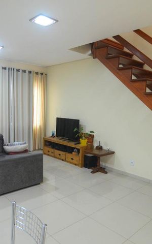 Casa à venda com 90m², 3 quartos e 1 vagaSala
