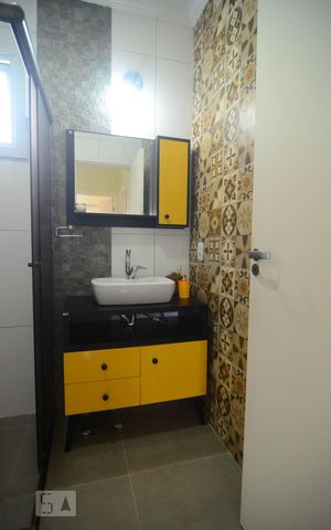 Casa à venda com 90m², 3 quartos e 1 vagaBanheiro