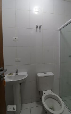 Casa de condomínio à venda com 105m², 3 quartos e 2 vagasBanheiro Social