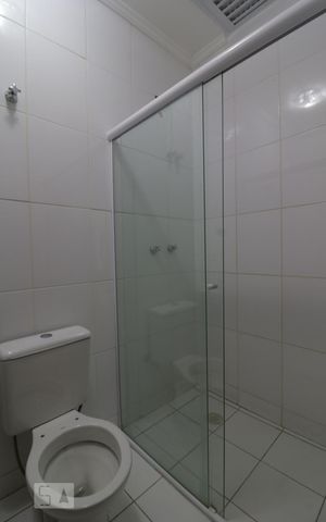 Casa de condomínio à venda com 105m², 3 quartos e 2 vagasBanheiro Social