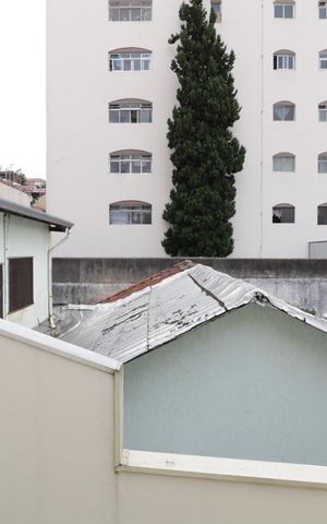 Casa de condomínio à venda com 105m², 3 quartos e 2 vagasVista da Sacada