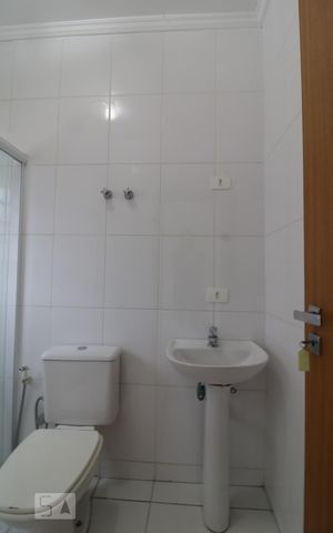 Casa de condomínio à venda com 105m², 3 quartos e 2 vagasBanheiro da Suíte 1