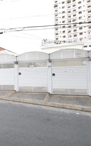 Casa de condomínio à venda com 105m², 3 quartos e 2 vagasFachada