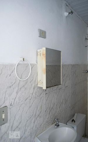 Apartamento para alugar com 33m², 1 quarto e sem vaga Apartamento para alugar com 33m², 1 quarto e sem vagabanheiro