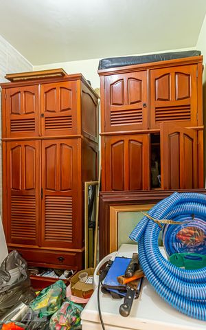 Casa à venda com 600m², 3 quartos e 4 vagas Casa à venda com 600m², 3 quartos e 4 vagasQuarto de Serviço