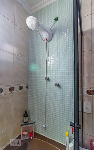 Casa à venda com 600m², 3 quartos e 4 vagas Casa à venda com 600m², 3 quartos e 4 vagasBanheiro da Suíte