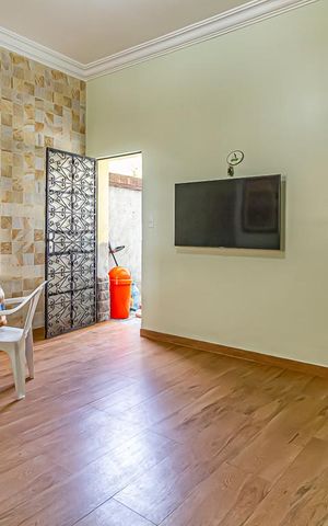 Casa à venda com 600m², 3 quartos e 4 vagas Casa à venda com 600m², 3 quartos e 4 vagasSala 2