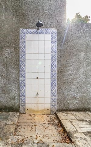 Casa à venda com 600m², 3 quartos e 4 vagas Casa à venda com 600m², 3 quartos e 4 vagasPiscina - Ducha