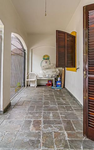 Casa à venda com 600m², 3 quartos e 4 vagas Casa à venda com 600m², 3 quartos e 4 vagasVaranda da Sala 1