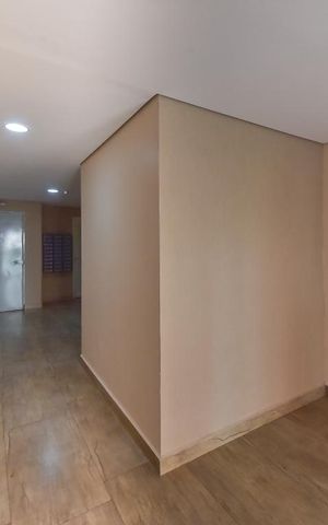 Apartamento à venda com 69m², 3 quartos e 1 vaga Apartamento à venda com 69m², 3 quartos e 1 vagaHall Social