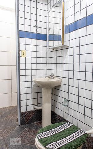 Apartamento à venda com 194m², 12 quartos e 1 vaga Apartamento à venda com 194m², 12 quartos e 1 vagaBanheiro