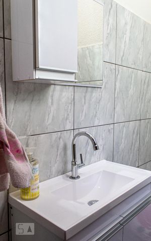 Apartamento à venda com 194m², 12 quartos e 1 vaga Apartamento à venda com 194m², 12 quartos e 1 vagaLavabo