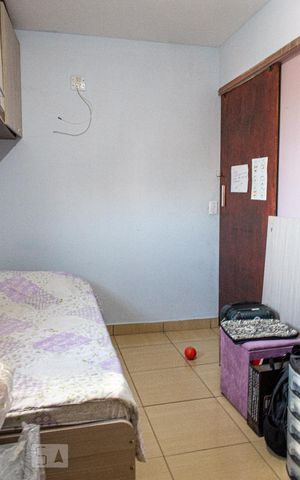 Apartamento à venda com 194m², 12 quartos e 1 vaga Apartamento à venda com 194m², 12 quartos e 1 vagaQuarto