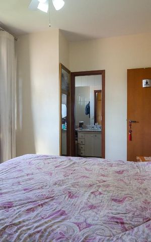 Casa à venda com 300m², 4 quartos e 2 vagas Casa à venda com 300m², 4 quartos e 2 vagasSuíte 1