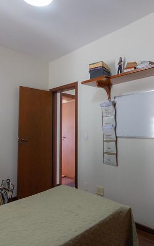 Casa à venda com 300m², 4 quartos e 2 vagas Casa à venda com 300m², 4 quartos e 2 vagasQuarto 1