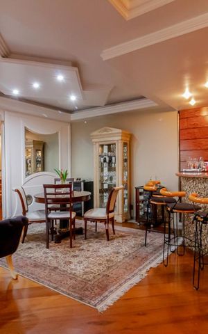 Apartamento à venda com 500m², 5 quartos e 5 vagas Apartamento à venda com 500m², 5 quartos e 5 vagasSala de Jantar