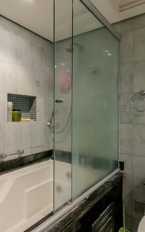 Apartamento à venda com 500m², 5 quartos e 5 vagas Apartamento à venda com 500m², 5 quartos e 5 vagasBanheiro da Suite 1