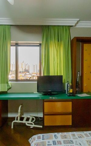 Apartamento à venda com 500m², 5 quartos e 5 vagas Apartamento à venda com 500m², 5 quartos e 5 vagasQuarto