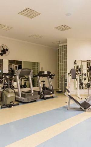 Apartamento à venda com 500m², 5 quartos e 5 vagas Apartamento à venda com 500m², 5 quartos e 5 vagasÁrea comum - Academia