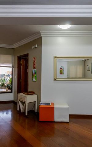 Apartamento à venda com 500m², 5 quartos e 5 vagas Apartamento à venda com 500m², 5 quartos e 5 vagasSala de Tv