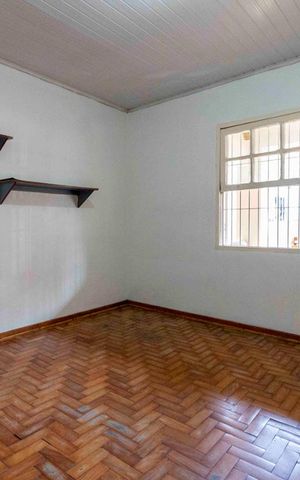 Casa à venda com 110m², 2 quartos e sem vaga Casa à venda com 110m², 2 quartos e sem vagaQuarto 1