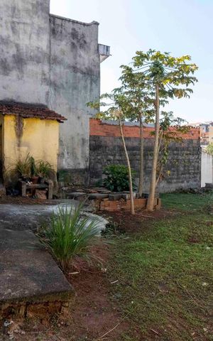 Casa à venda com 110m², 2 quartos e sem vaga Casa à venda com 110m², 2 quartos e sem vagaQuintal