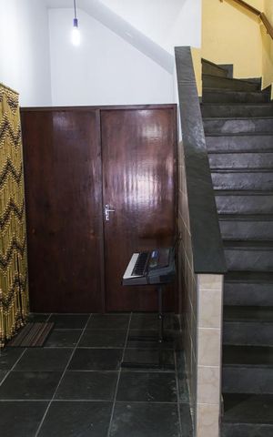 Casa à venda com 315m², 3 quartos e 5 vagas Casa à venda com 315m², 3 quartos e 5 vagasGaragem