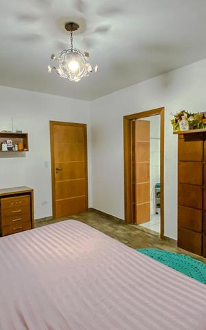 Casa à venda com 133m², 3 quartos e 2 vagasSuite