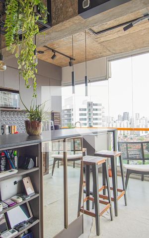 Apartamento à venda com 47m², 1 quarto e 1 vagaVaranda/ Cozinha